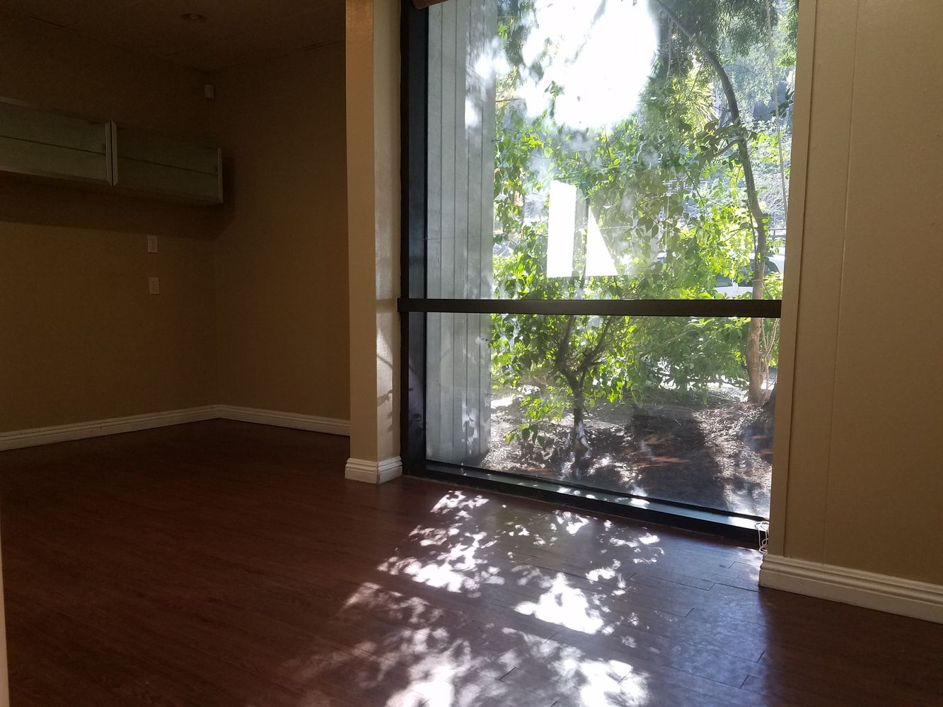 Ground floor office with beautiful tile entry and reception. Several uses.